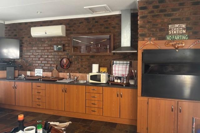 3 Bedroom Property for Sale in Leeudoringstad North West